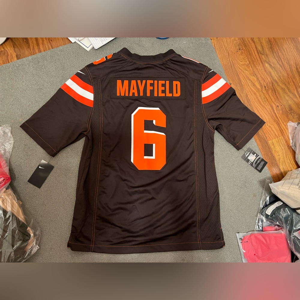 NWT NFL On Field Apparel Cleveland Browns Baker Mayfield Jersey men’s Large